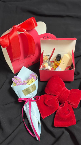 پک ولنتاین به همراه عطر۵میل زنانه